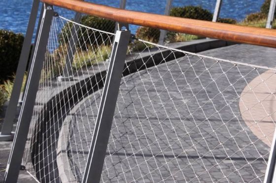 ซื้อ 304 316 สแตนเลสละเอียด Mesh สายเชือก Net รั้วดํา การผลิตออนไลน์
