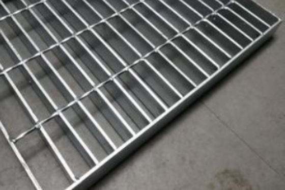 25x3 Galvanised Steel Grating 30mm 40mm Expanded Metal Grating