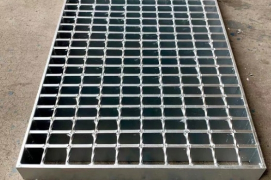 Hot Dipped Galvanised Grating 30*100 Aluminum Floor Grating