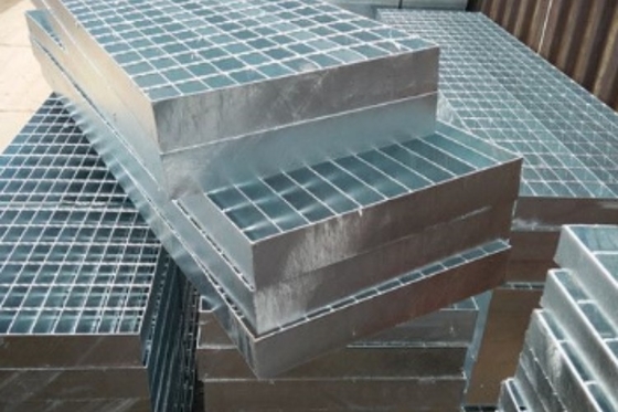 Square Galvanized Grating 30mm 40mm 60mm Heavy Duty Steel Grating