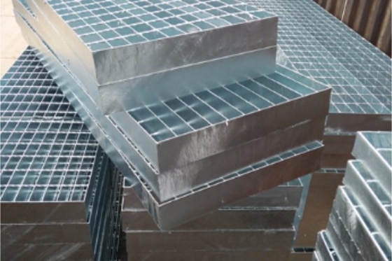 Hot Dip Galvanized Serrated Grating Square Hole Steel Bar Grating