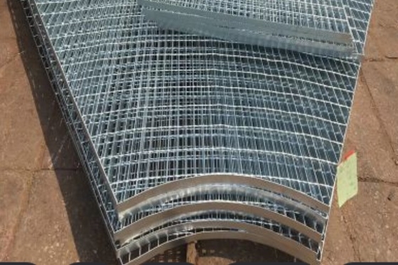 Carbon Steel Serrated Galvanized Grating 25x3 Serrated Steel Bar Grating