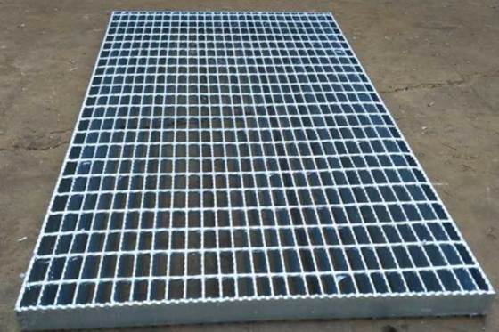 Hot Dip Galvanized Serrated Grating Square Hole Steel Bar Grating