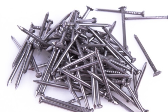 Rust Free Black Iron Nails High Strength Flat Head Roofing Nails