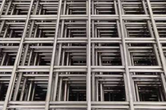 Bright Silver SS Welded Wire Mesh 200mm-300mm Square Woven Steel Mesh Sheets