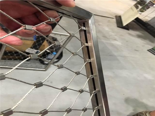 Wire Rope Mesh 25mm*25mm Opening Knotted Steel Cable Netting As Staircase Fence