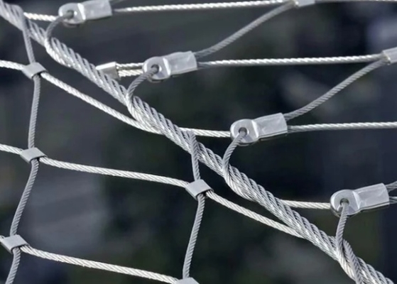 Square Metal Mesh 304 / 316L Stainless Steel Welded Wire Mesh Panels