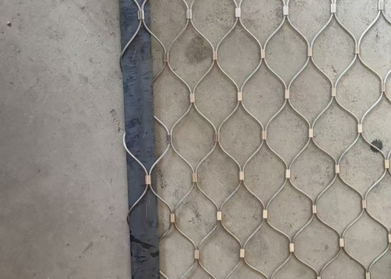 Lightweight Flexible SS316 Wire Rope Mesh with Easy Installation for Security Fence