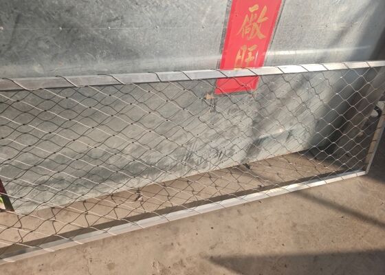 Maillage de corde en acier inoxydable pour la balustrade des escaliers et l'escalade en plein air dans les parcs d'aventures